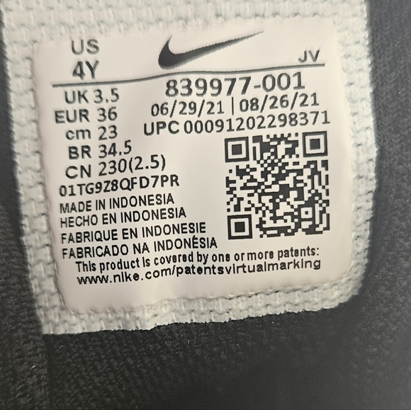 Nike Court Borough Sneakers - Picture 6 of 7